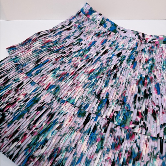 NWT J.Crew Watercolor Floral Tiered Pleated Mini Skirt Size 2 Blue Pink Spring - Picture 8 of 8